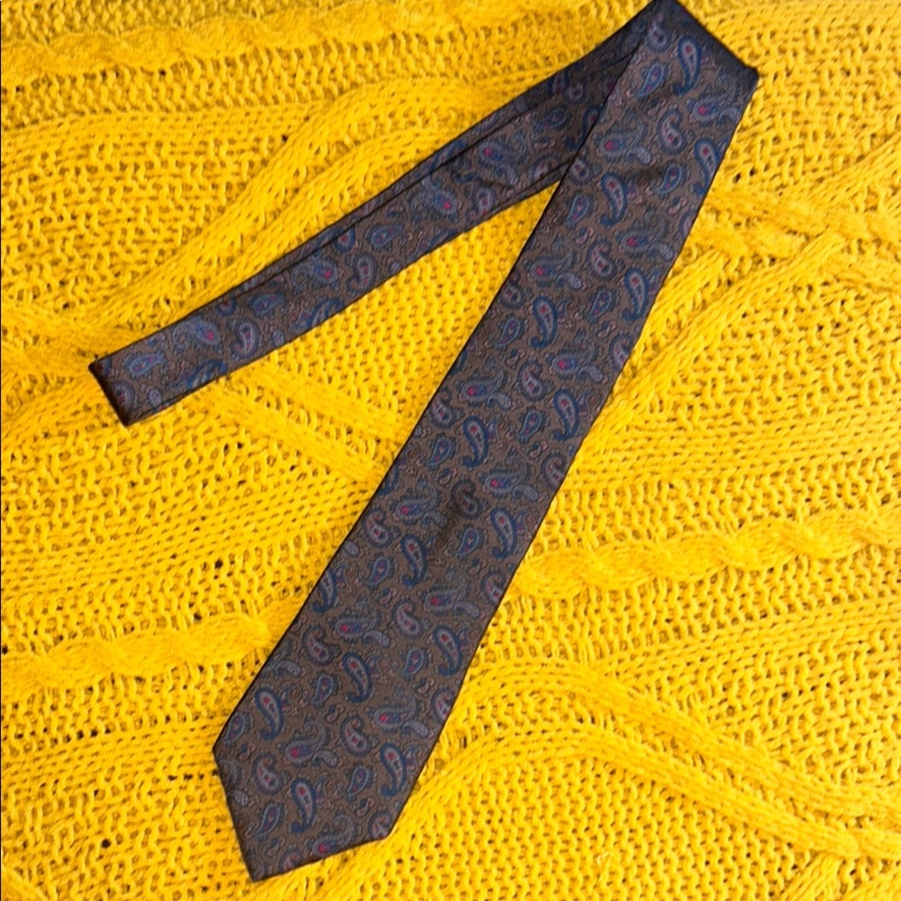Vintage Mikael York Silk Paisley Patterned Tie in Blue and Gray